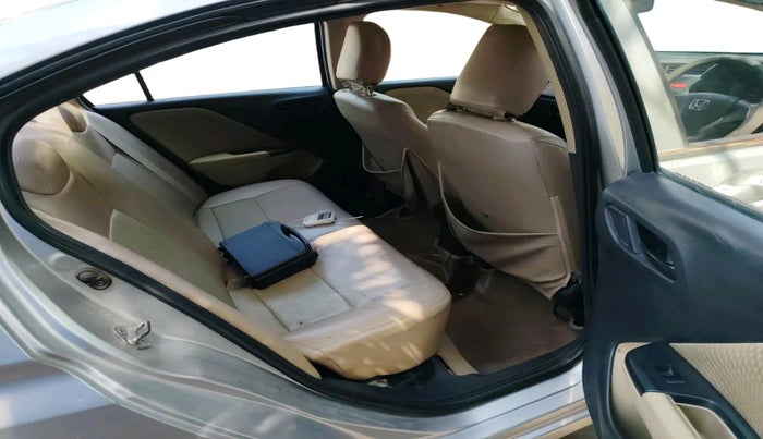 2015 Honda City 1.5L I-VTEC S MT, Petrol, Manual, 1,20,580 km, interior