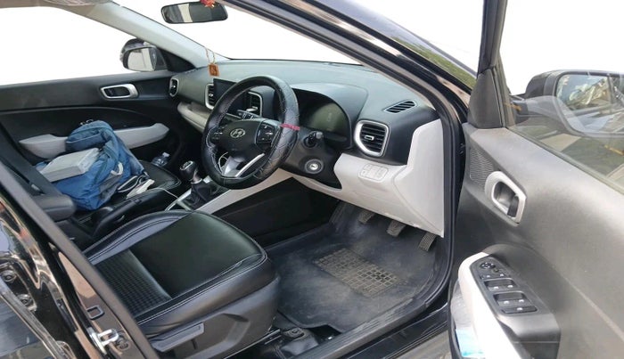 2024 Hyundai VENUE S PLUS 1.5 CRDI, Diesel, Manual, 13,012 km, interior