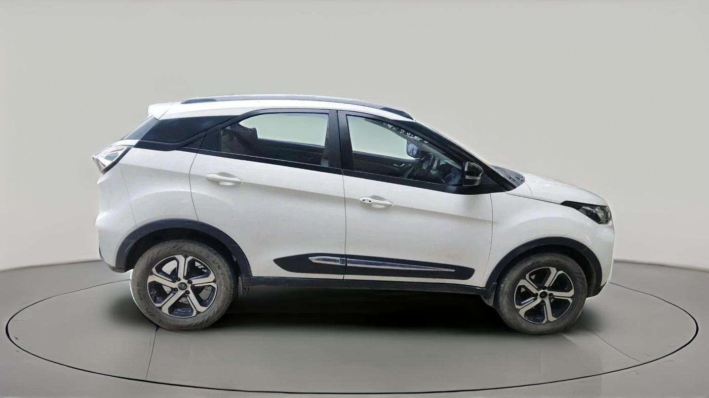 2022 Tata NEXON XZA PLUS DIESEL, Diesel, Automatic, 93,975 km, exterior
