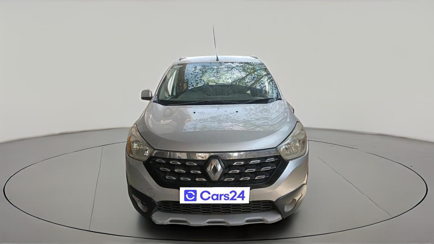 2015 Renault Lodgy 110 PS RXZ, Diesel, Manual, 1,39,229 km, exterior