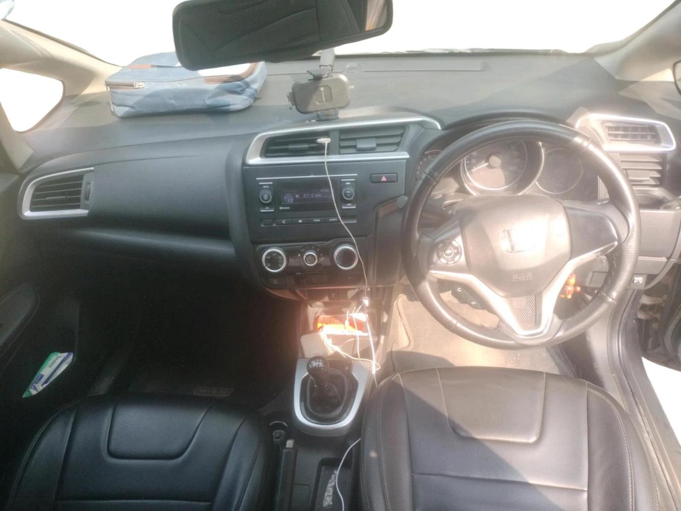 2019 Honda WR-V 1.2L I-VTEC S MT, Petrol, Manual, 83,000 km, interior