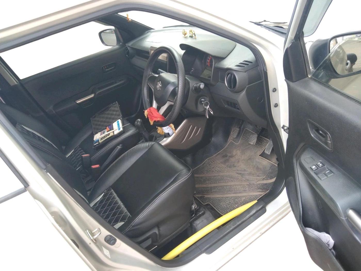 2019 Maruti IGNIS SIGMA 1.2, Petrol, Manual, 22,365 km, interior