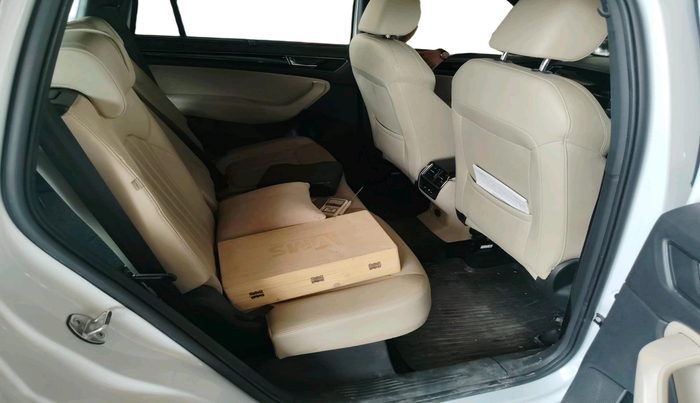 2023 Skoda Kodiaq L&K, Petrol, Automatic, 69,868 km, interior