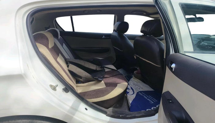 2011 Hyundai i20 MAGNA (O) 1.2, CNG, Manual, 1,89,664 km, interior