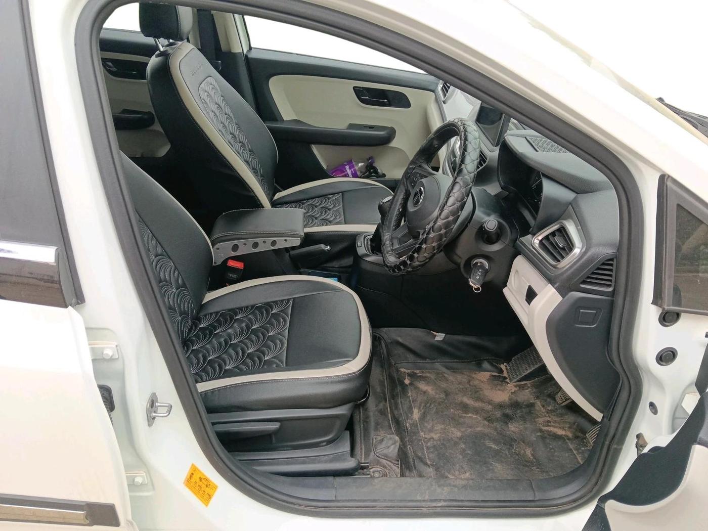 2024 Tata ALTROZ XM PLUS PETROL, Petrol, Manual, 8,342 km, interior