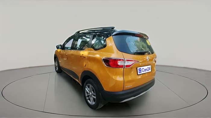 2022 Renault TRIBER RXZ AMT, Petrol, Automatic, 25,923 km, exterior