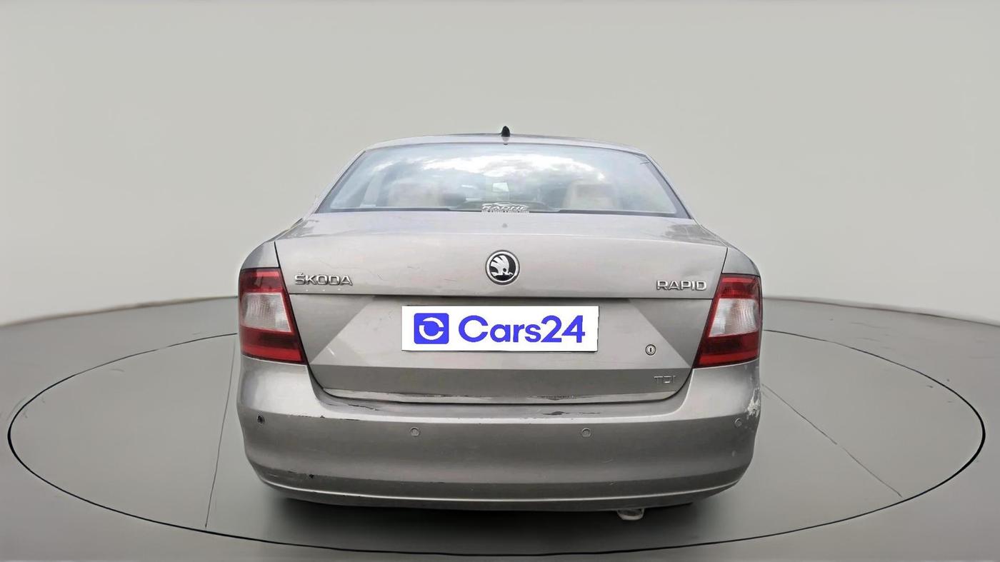2013 Skoda Rapid ACTIVE 1.6 TDI CR MT, Diesel, Manual, 1,19,399 km, exterior