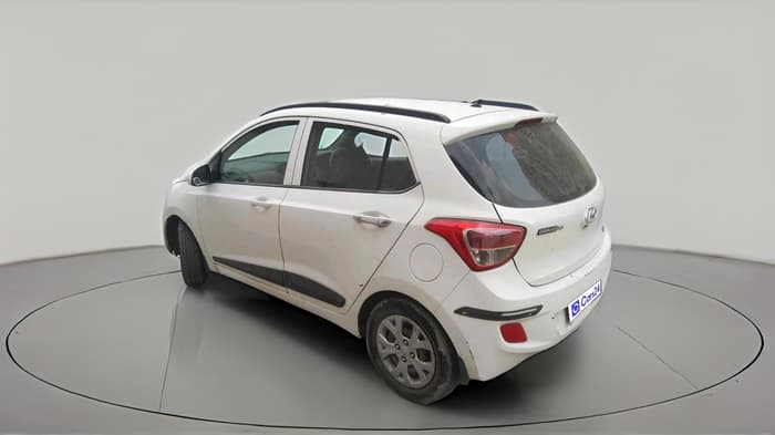 2016 Hyundai Grand i10 SPORTZ 1.2 KAPPA VTVT, CNG, Manual, 1,43,348 km, exterior
