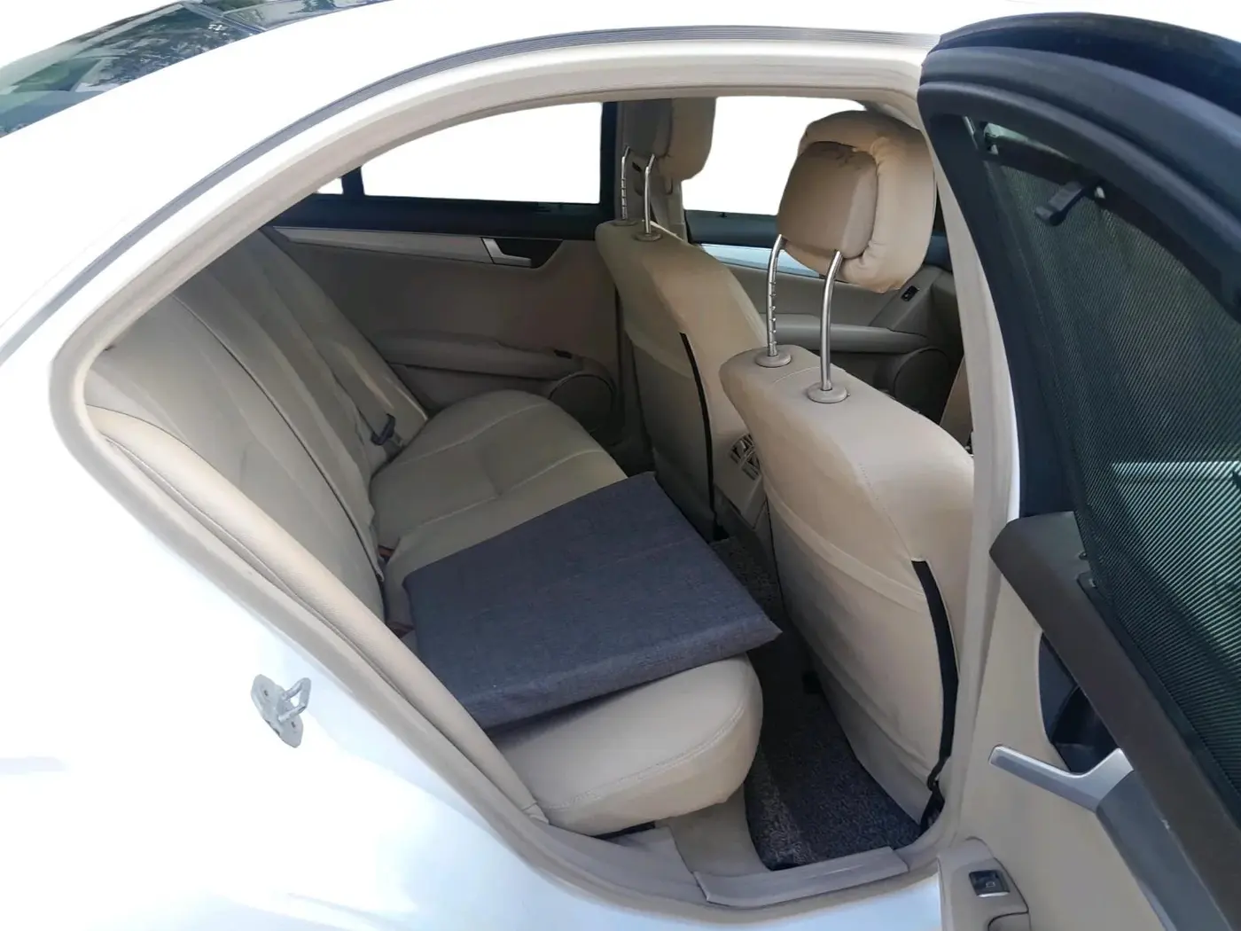 2013 Mercedes Benz C Class C 220 CDI Avantagarde, Diesel, Automatic, 1,05,339 km, interior