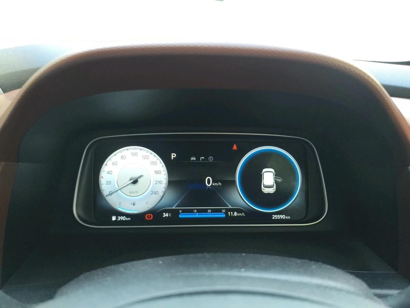 2022 Hyundai ALCAZAR PLATINUM(O) 7STR 1.5 AT, Diesel, Automatic, 25,590 km, interior