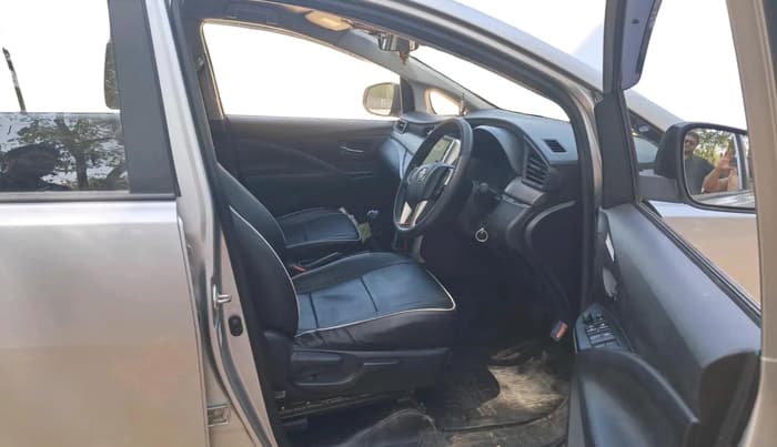 2021 Toyota Innova Crysta 2.4 G 7 STR, Diesel, Manual, 84,530 km, interior