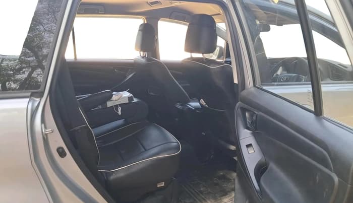 2021 Toyota Innova Crysta 2.4 G 7 STR, Diesel, Manual, 84,530 km, interior