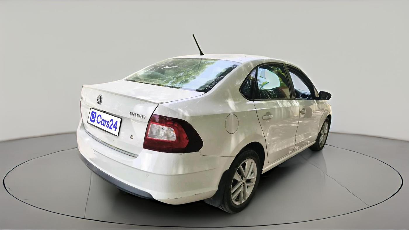 2017 Skoda Rapid STYLE 1.5 TDI AT, Diesel, Automatic, 1,63,604 km, exterior