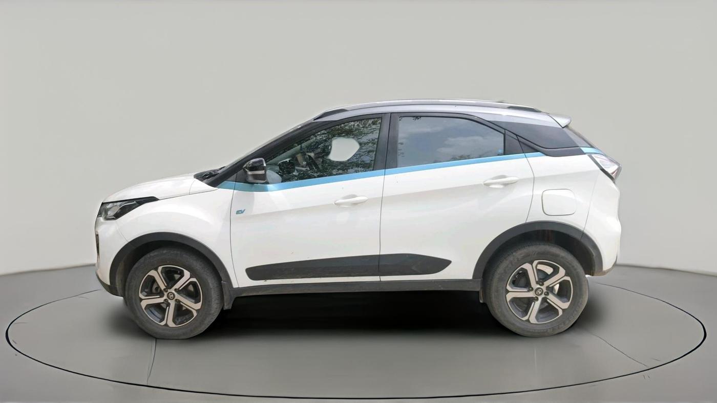 2022 Tata NEXON EV XZ PLUS, Electric, Automatic, 94,870 km, exterior