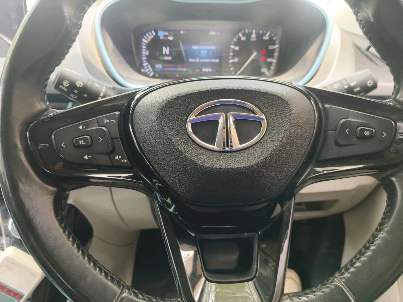2022 Tata NEXON EV XZ PLUS, Electric, Automatic, 94,870 km, interior