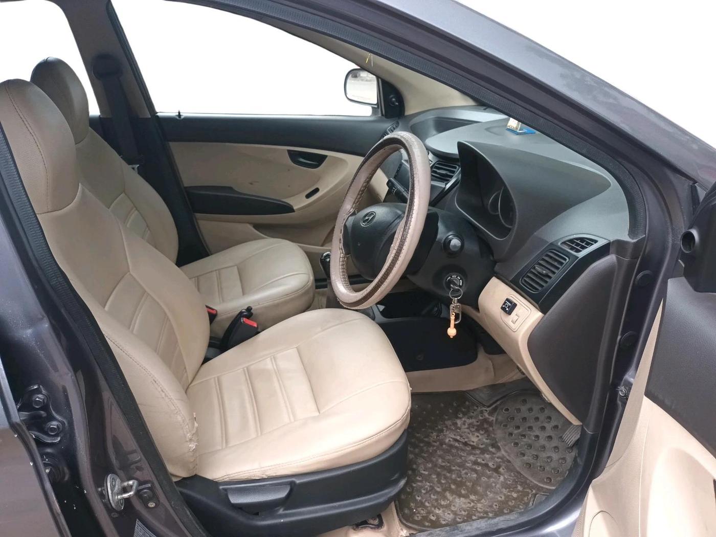 2014 Hyundai Eon MAGNA +, CNG, Manual, 2,29,918 km, interior