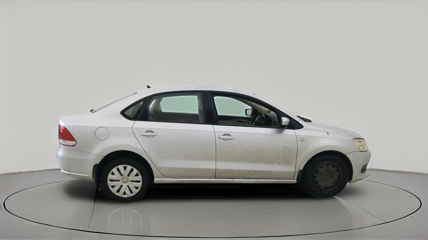 2013 Volkswagen Vento COMFORTLINE DIESEL 1.6, Diesel, Manual, 2,23,768 km, exterior
