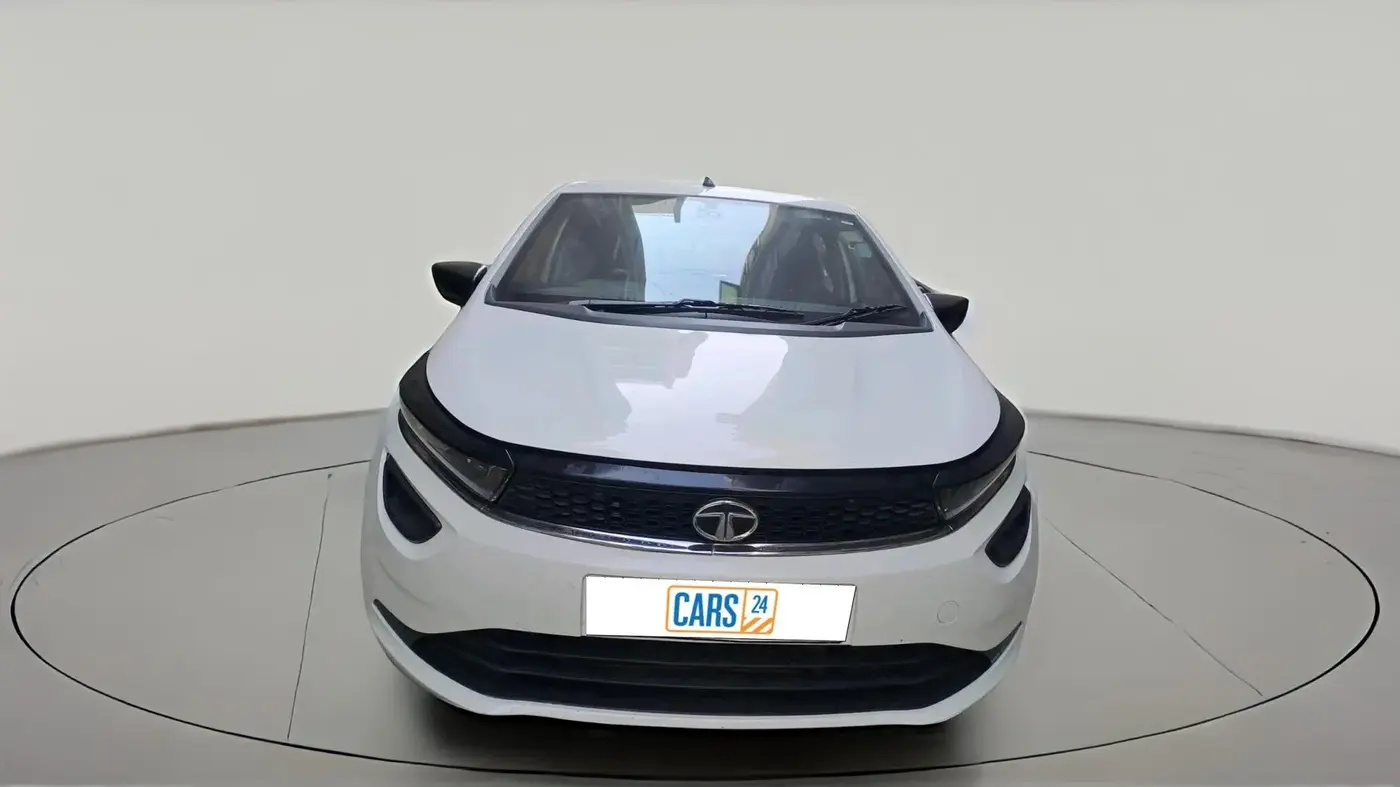 2020 Tata ALTROZ XE PETROL, Petrol, Manual, 40,000 km, exterior