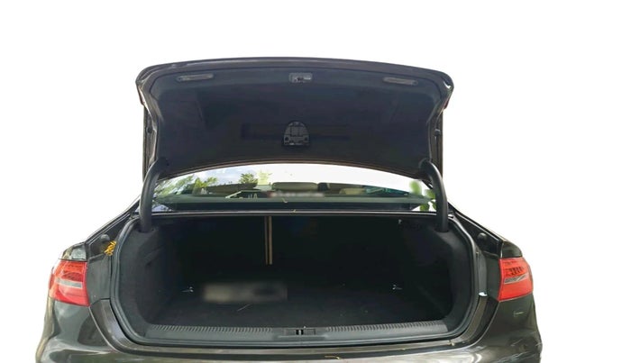 2012 Audi A4 2.0 TDI Multitronic, Diesel, Automatic, 1,44,139 km, exterior