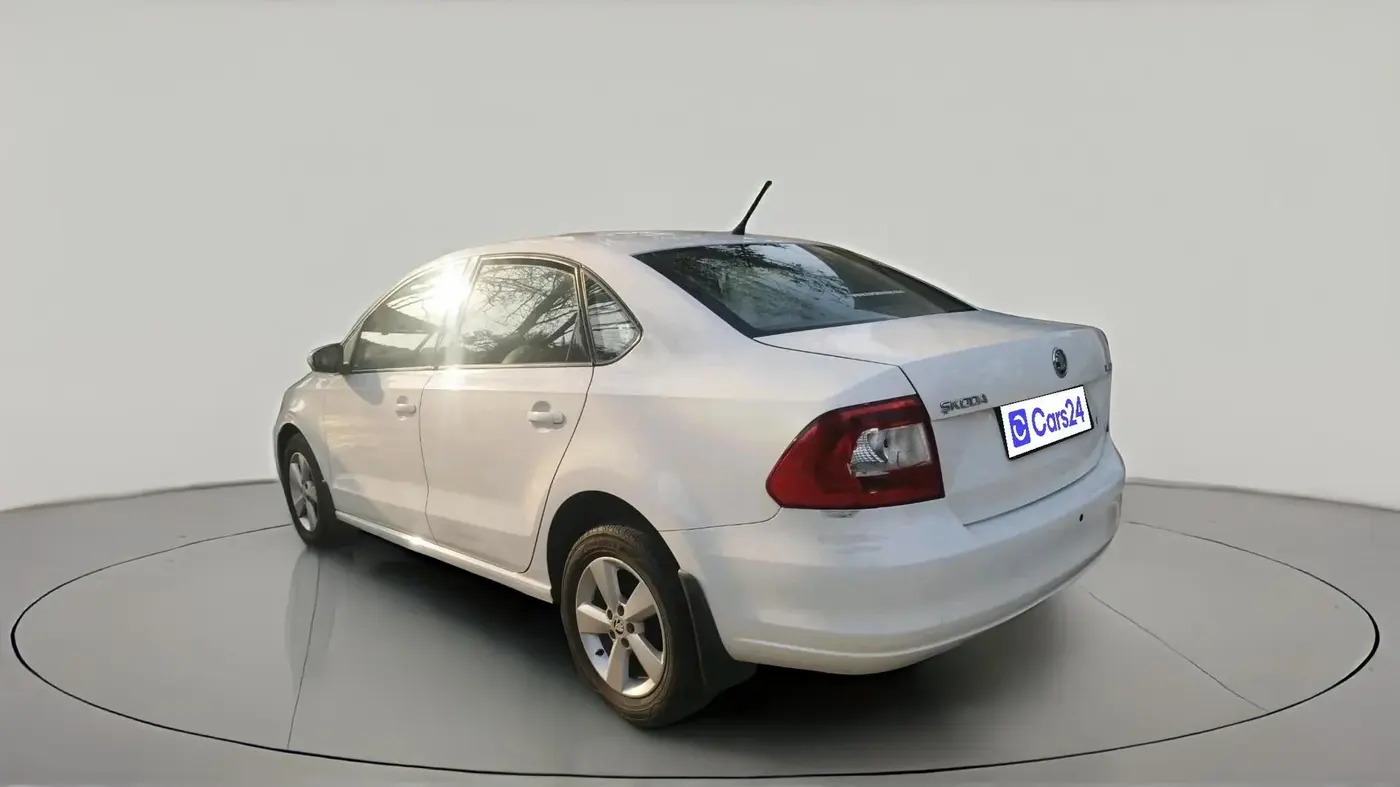 2016 Skoda Rapid AMBITION 1.5 TDI AT, Diesel, Automatic, 59,870 km, exterior