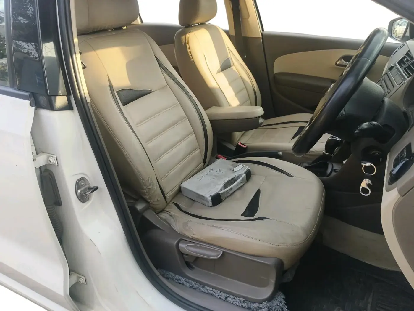 2016 Skoda Rapid AMBITION 1.5 TDI AT, Diesel, Automatic, 59,870 km, interior