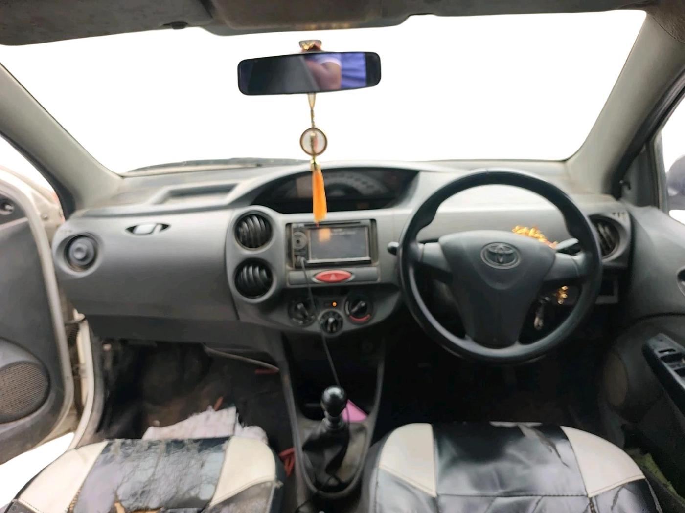 2012 Toyota Etios TRD SPORTIVO DIESEL LTD, Diesel, Manual, 3,77,724 km, interior