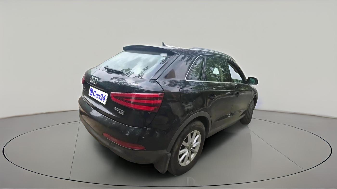 2013 Audi Q3 2.0 QUATTRO TDI AT, Diesel, Automatic, 1,37,630 km, exterior
