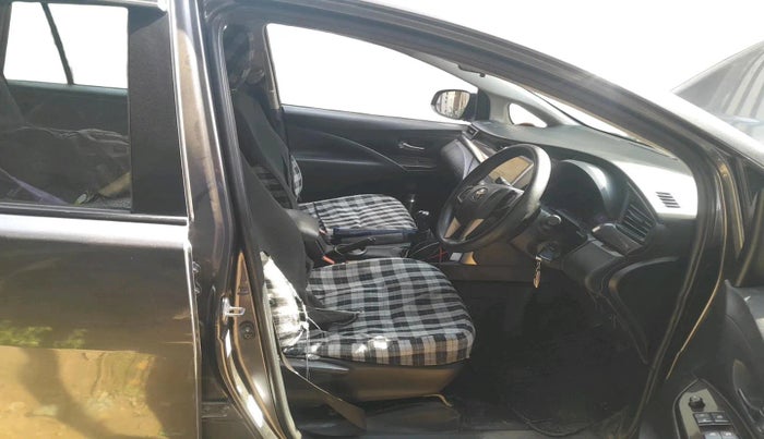 2017 Toyota Innova Crysta 2.4 GX 8 STR, Diesel, Manual, 2,99,048 km, interior