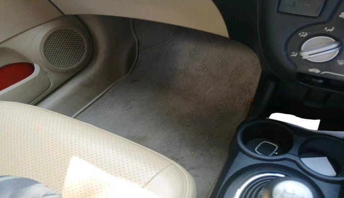 2012 Honda Brio V MT, Petrol, Manual, 72,139 km, interior