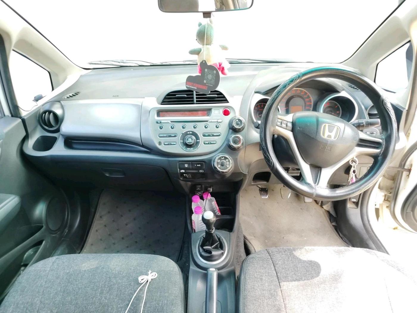 2012 Honda Jazz 1.2L I-VTEC X, Petrol, Manual, 1,36,449 km, interior