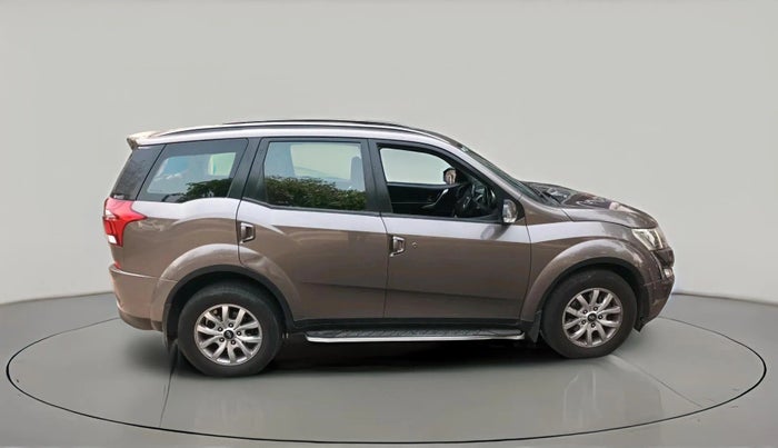 2019 Mahindra XUV500 W9, Diesel, Manual, 1,03,024 km, exterior
