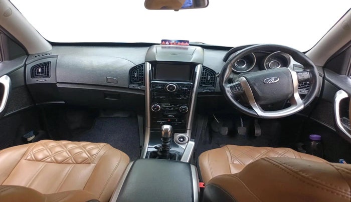 2019 Mahindra XUV500 W9, Diesel, Manual, 1,03,024 km, interior