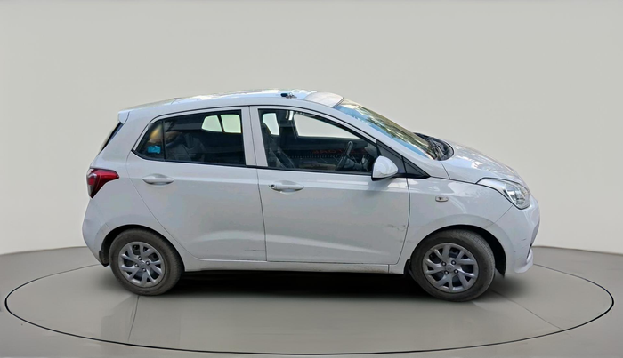 2017 Hyundai Grand i10 MAGNA 1.2 KAPPA VTVT, Petrol, Manual, 1,27,661 km, exterior