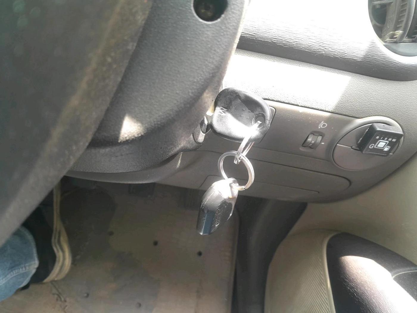2012 Hyundai i10 MAGNA 1.1, CNG, Manual, 1,35,429 km, interior