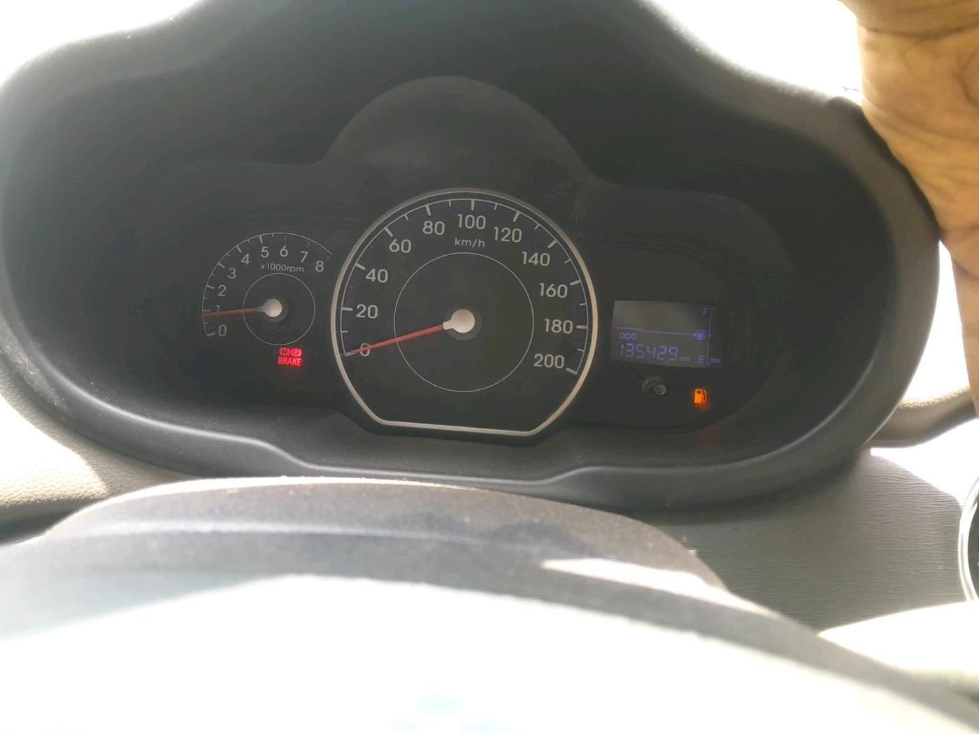 2012 Hyundai i10 MAGNA 1.1, CNG, Manual, 1,35,429 km, interior