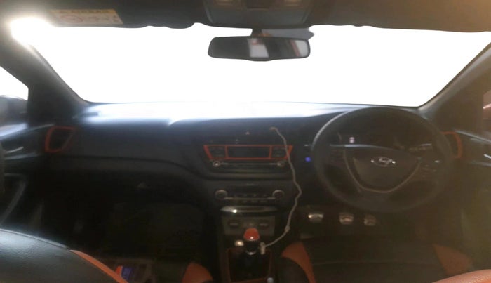 2015 Hyundai i20 Active 1.4 SX, Diesel, Manual, 1,48,602 km, interior