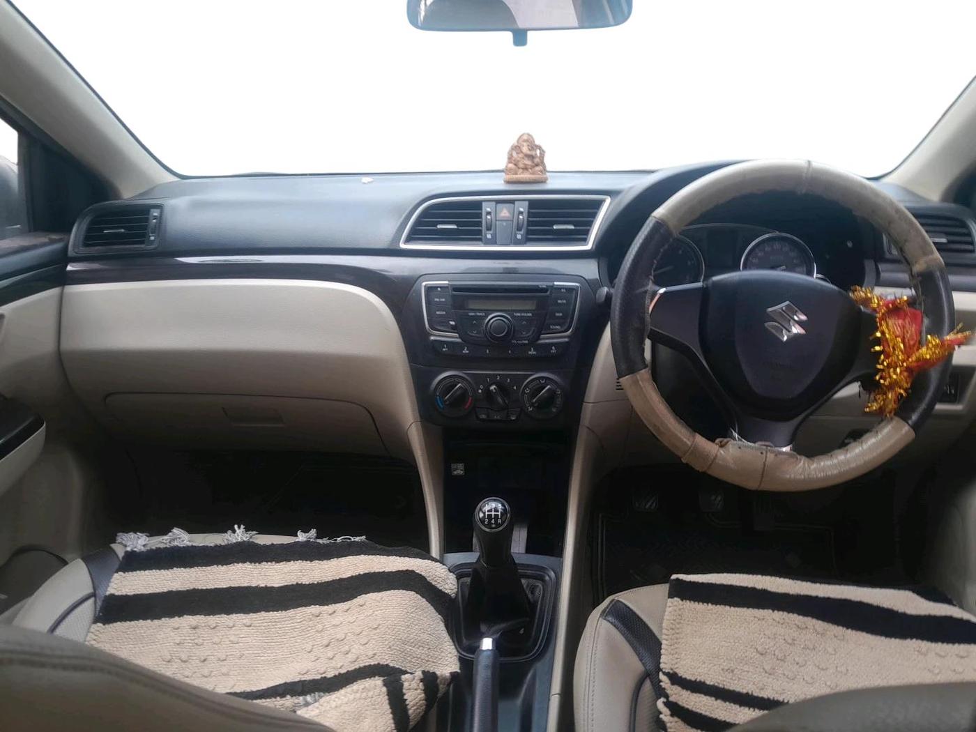 2015 Maruti Ciaz VDI SHVS, Diesel, Manual, 28,463 km, interior