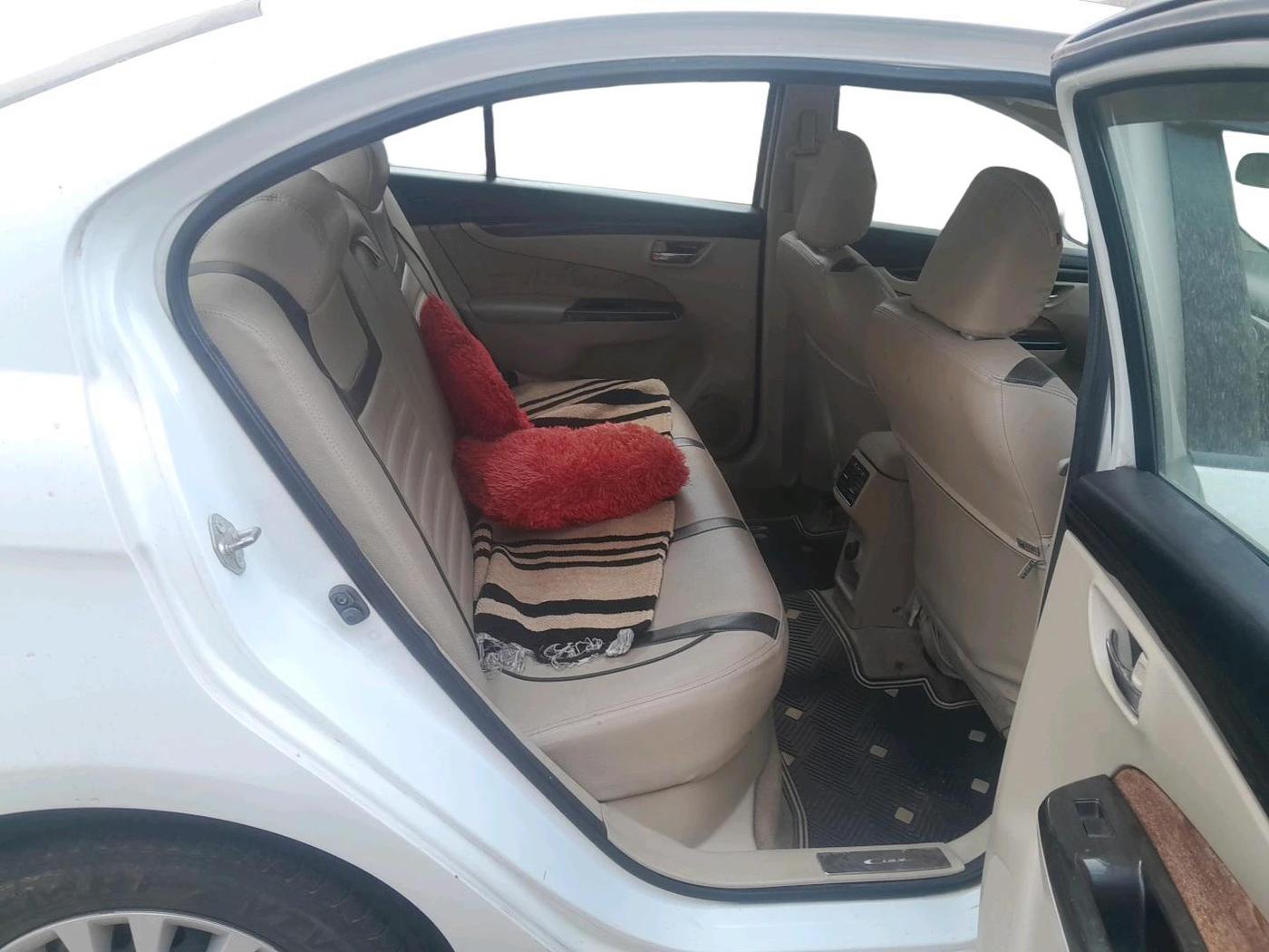 2015 Maruti Ciaz VDI SHVS, Diesel, Manual, 28,463 km, interior