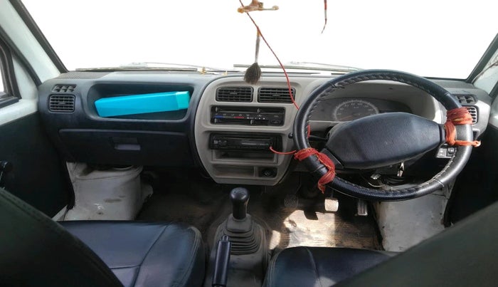 2017 Maruti Eeco 5 STR WITH A/C+HTR, CNG, Manual, 17,507 km, interior