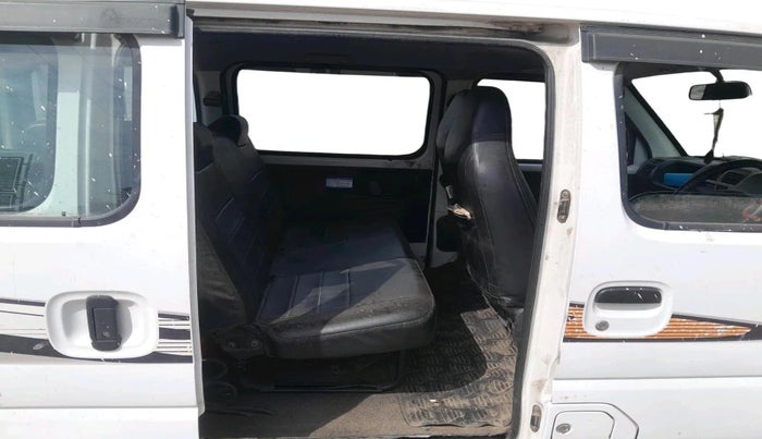 2017 Maruti Eeco 5 STR WITH A/C+HTR, CNG, Manual, 17,507 km, interior