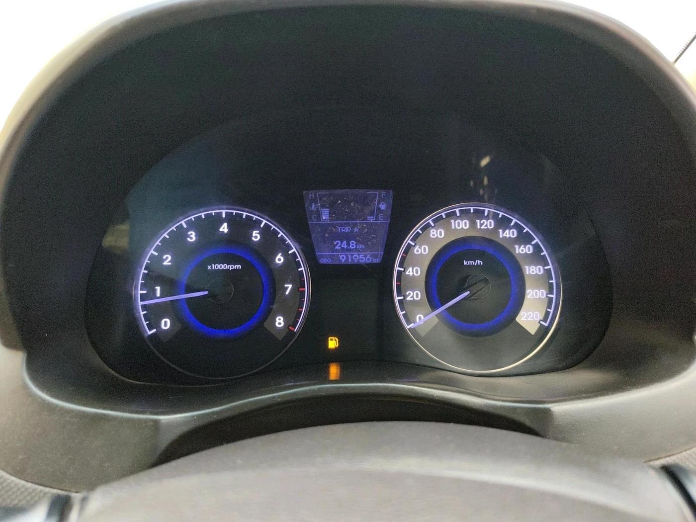2013 Hyundai Verna FLUIDIC 1.6 VTVT SX, Petrol, Manual, 91,956 km, interior