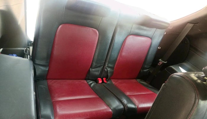 2011 Chevrolet Captiva XTREME, Diesel, Manual, 1,22,657 km, interior