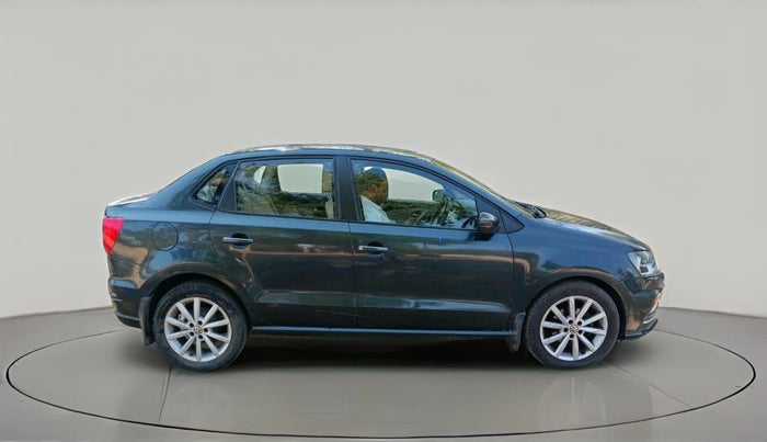2017 Volkswagen Ameo HIGHLINE1.2L, Petrol, Manual, 97,589 km, exterior