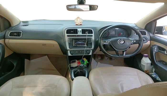 2017 Volkswagen Ameo HIGHLINE1.2L, Petrol, Manual, 97,589 km, interior