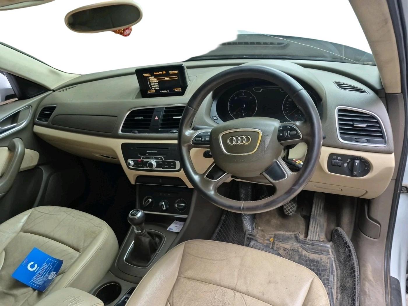 2014 Audi Q3 2.0 TDI MT S EDITION, Diesel, Manual, 1,52,649 km, interior