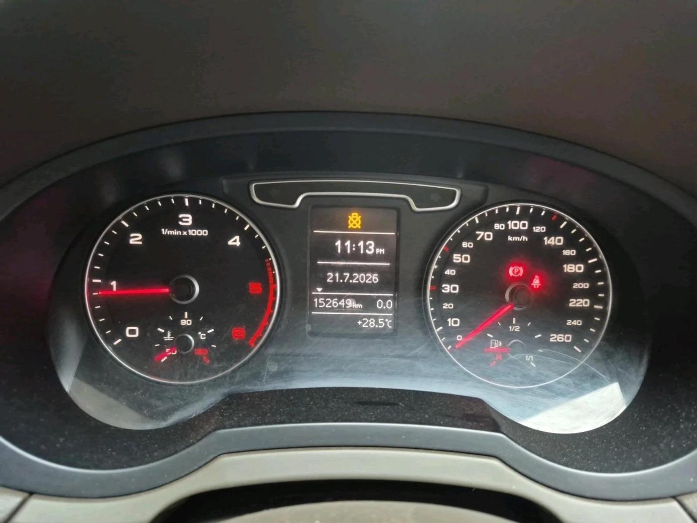 2014 Audi Q3 2.0 TDI MT S EDITION, Diesel, Manual, 1,52,649 km, interior