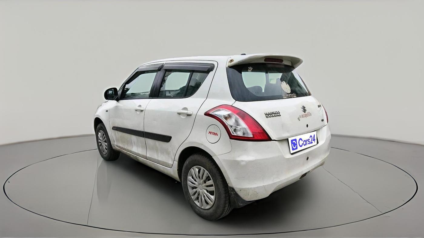 2017 Maruti Swift VXI, Petrol, Manual, 1,11,581 km, exterior