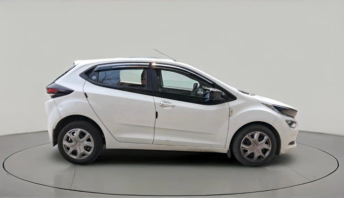 2023 Tata ALTROZ XT DIESEL, Diesel, Manual, 43,000 km, exterior