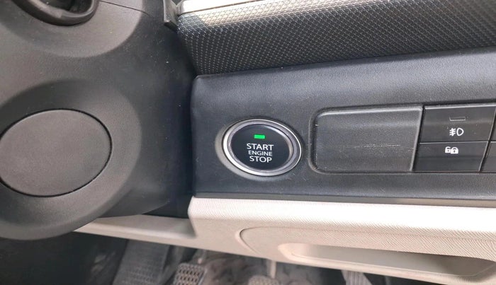 2023 Tata ALTROZ XT DIESEL, Diesel, Manual, 43,000 km, interior