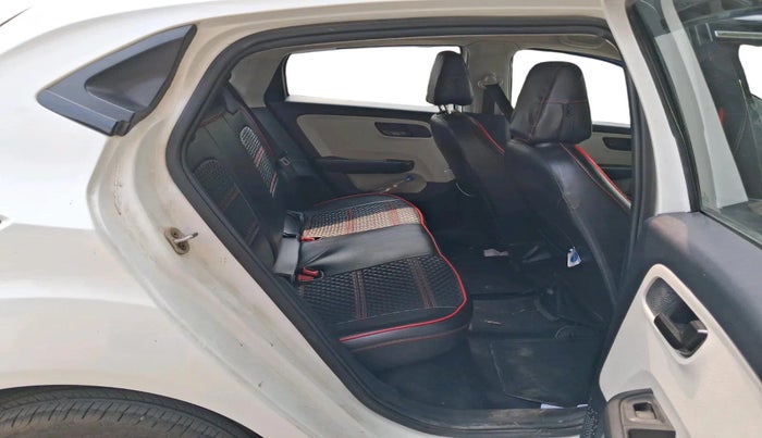 2023 Tata ALTROZ XT DIESEL, Diesel, Manual, 43,000 km, interior